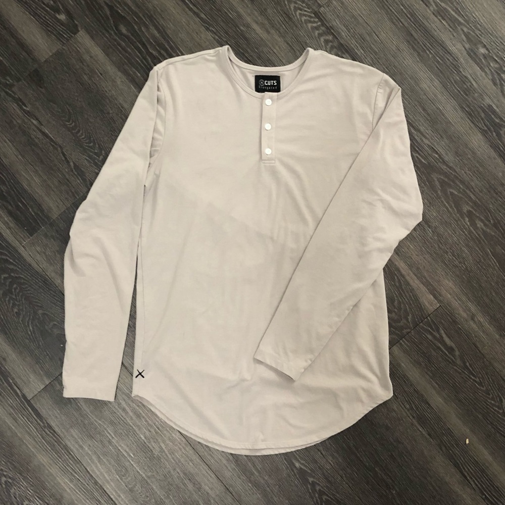 Cuts Clothing Mens Elongated Long Sleeve Henley Large